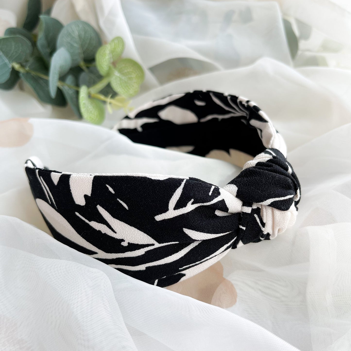 Monochrome Floral Knot Headband