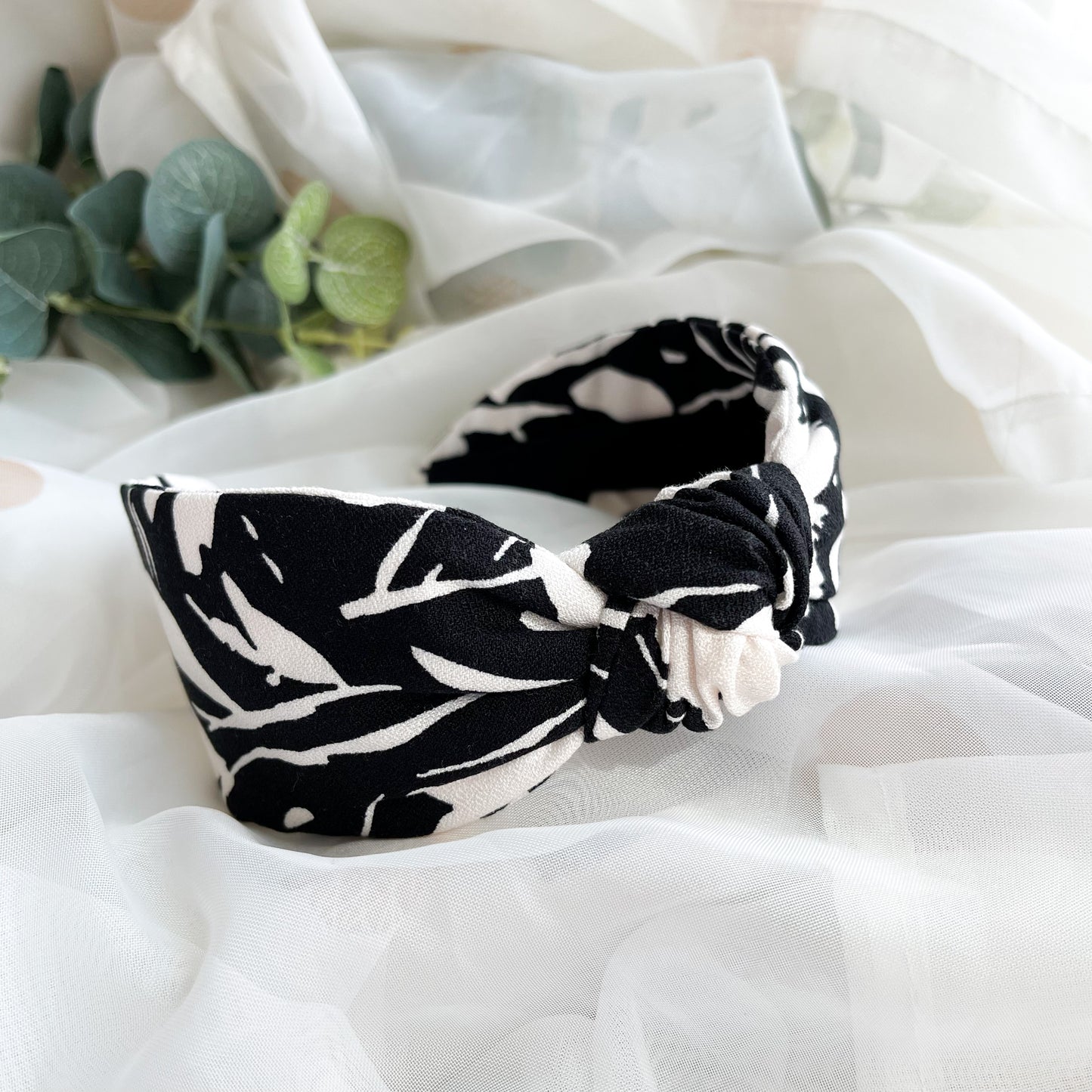 Monochrome Floral Knot Headband